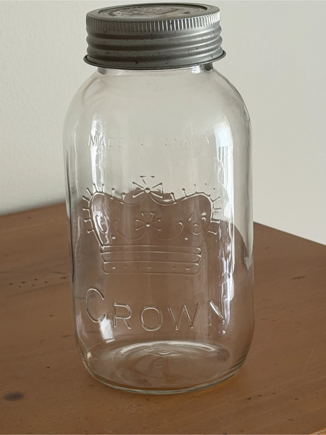 Vintage 1966 Crown Mason Jar with zinc metal Lid - photo 3