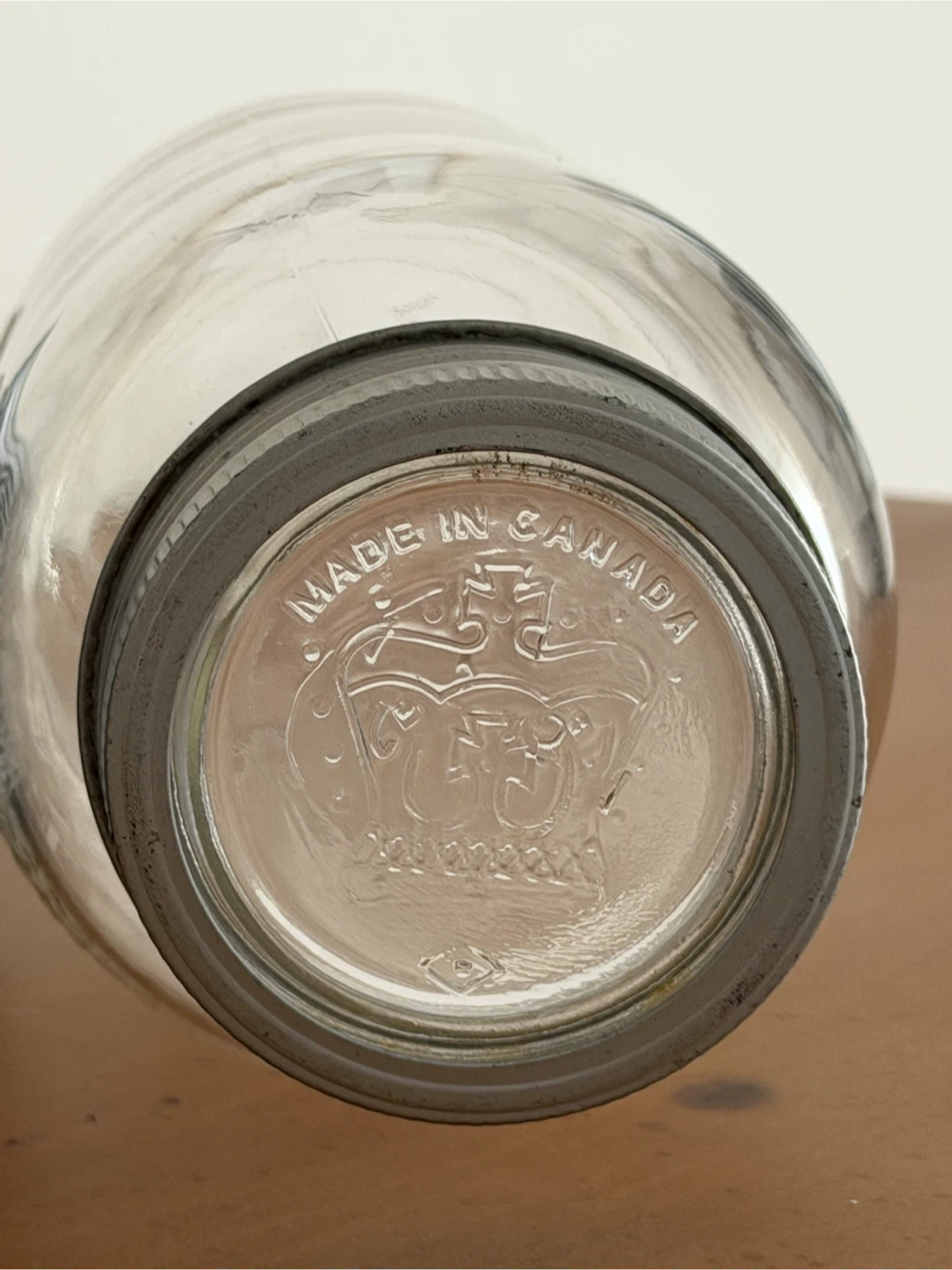 Vintage 1966 Crown Mason Jar with zinc metal Lid - photo 4