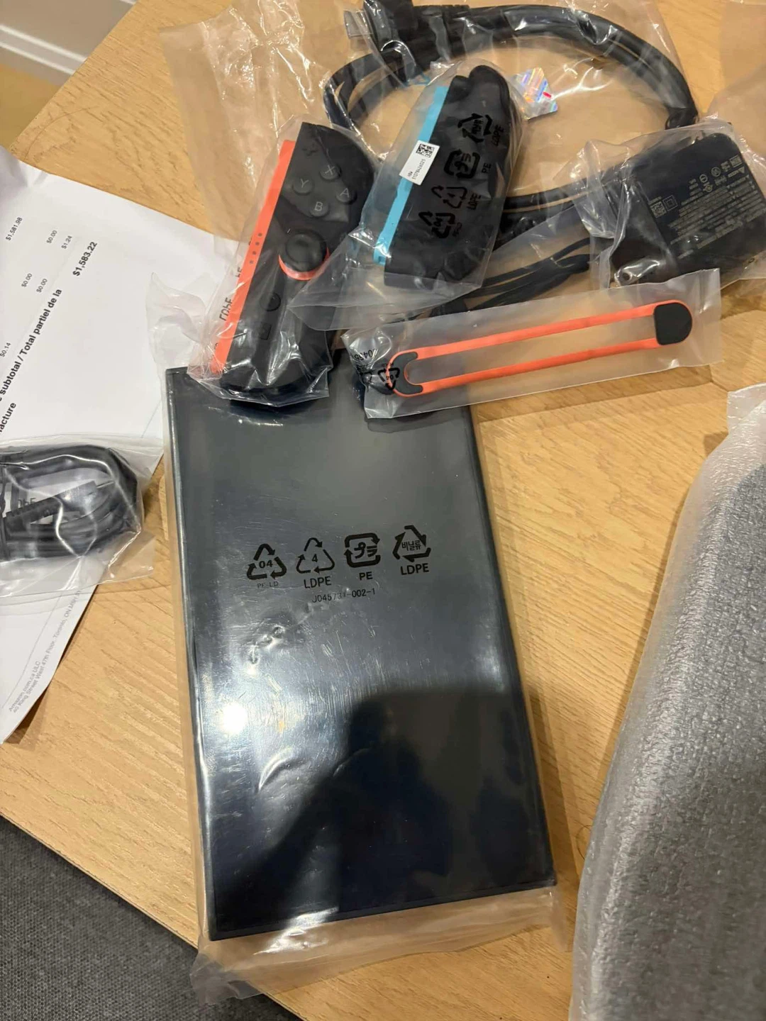 Nintendo Switch 2 - photo 2