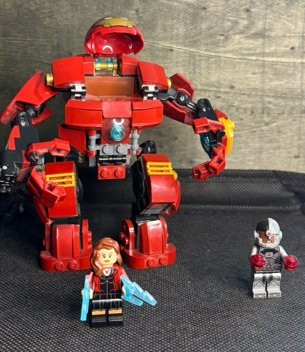 LEGO - The Hulk Buster Smash 76031 - 90% comp - photo 2