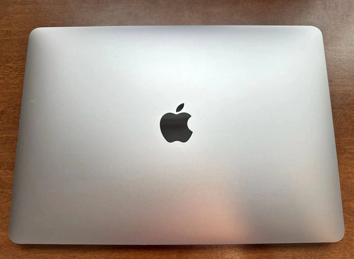 MacBook Air 13" (2019) Space Grey 8GB/128GB SSD + Charger
