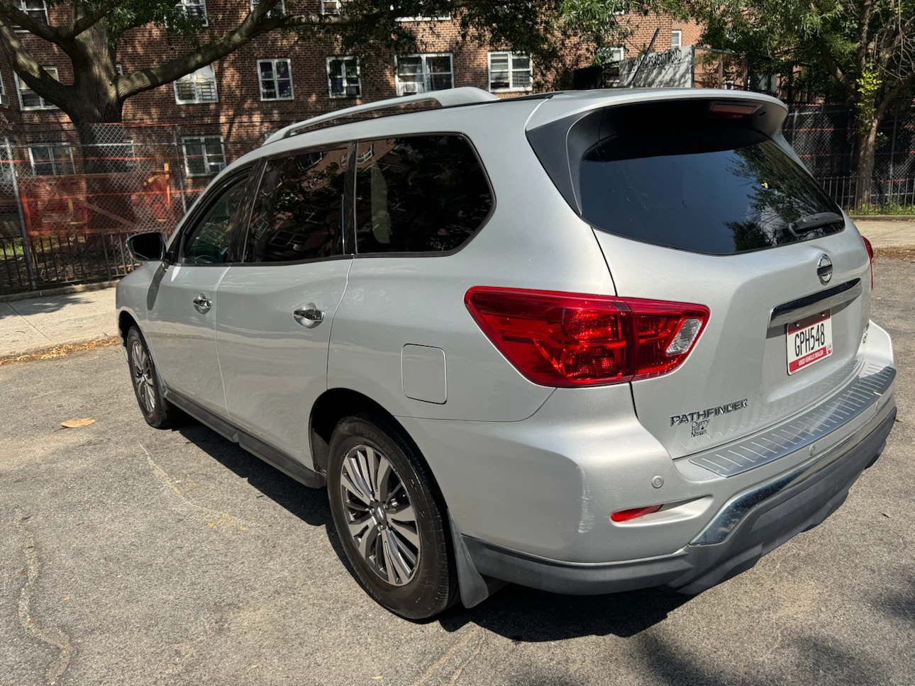 2017 Silver Nissan Pathfinder 4WD SV - photo 5
