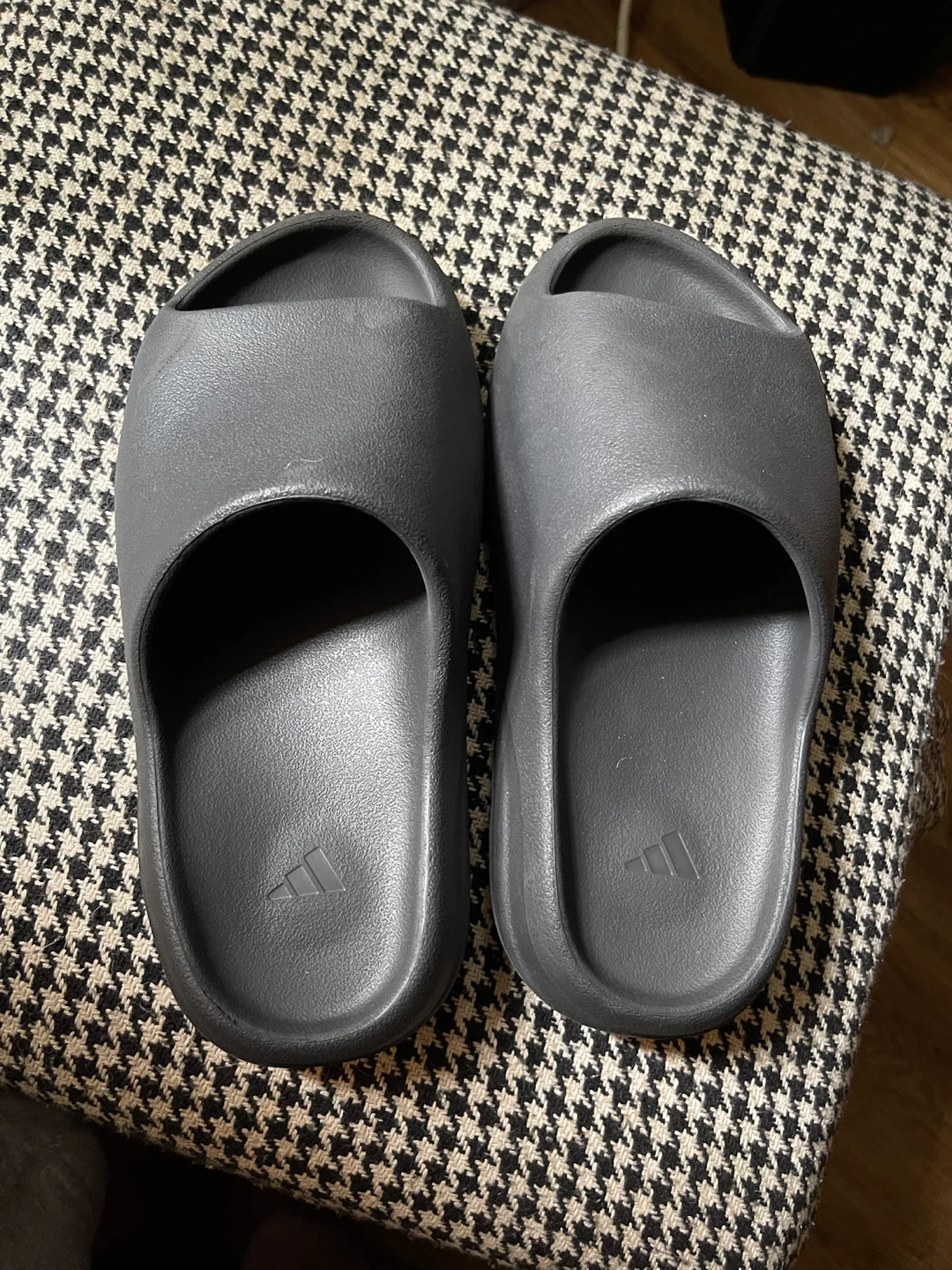 Adidas Yeezy Slides 'Onyx'
