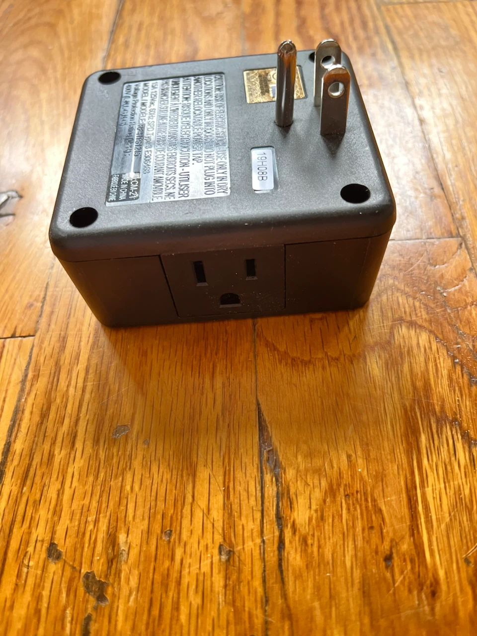 Rocketfish Surge Protector - photo 3