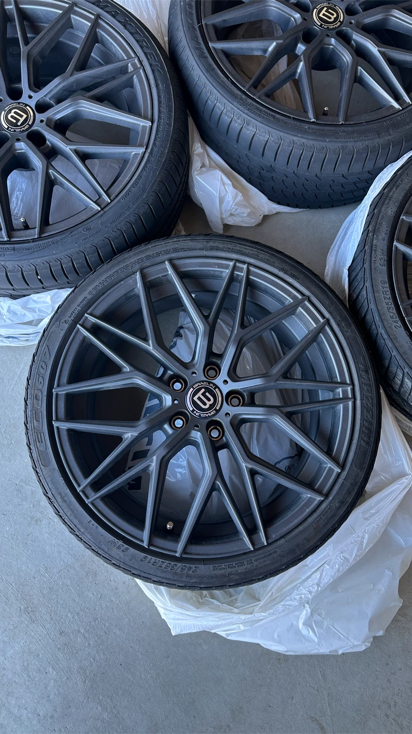 Set of 4 Wheels with Tires - photo 2