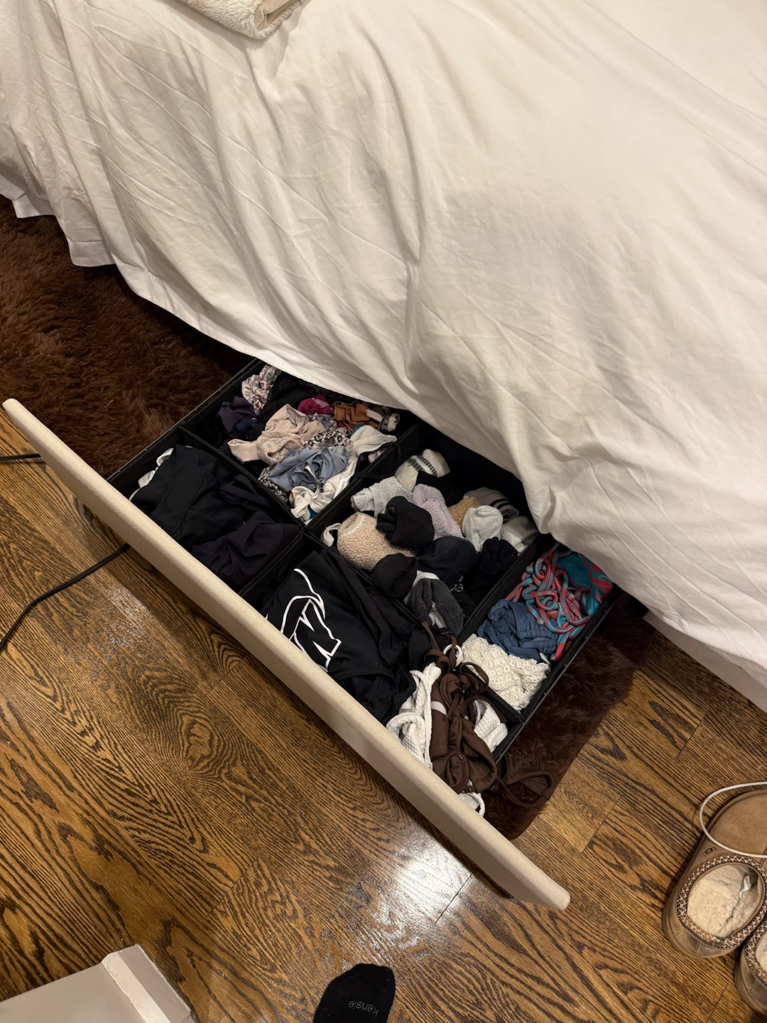 Queen Bed with 3 Underbed drawers - photo 2