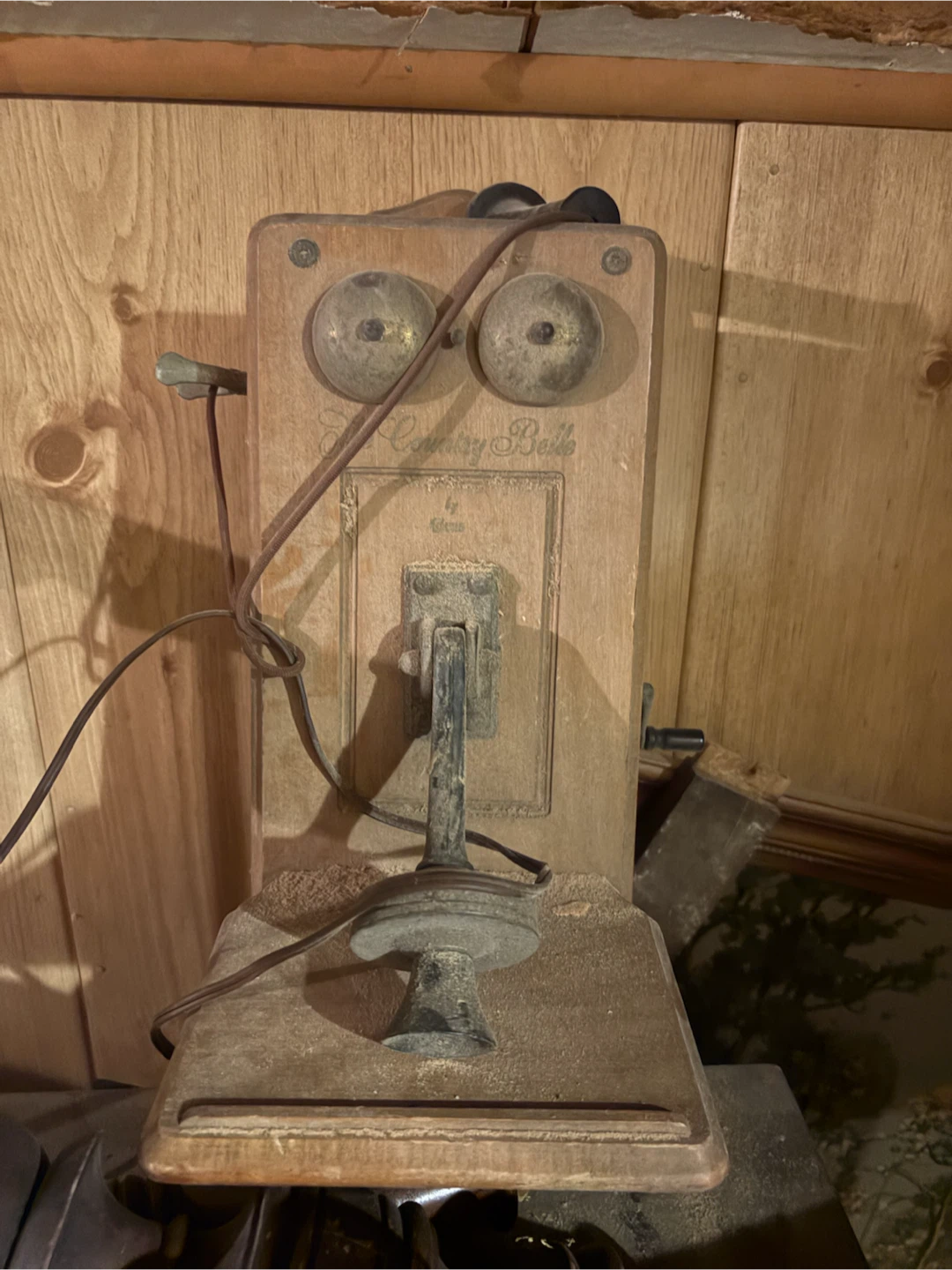 Antique Country Bell Phone