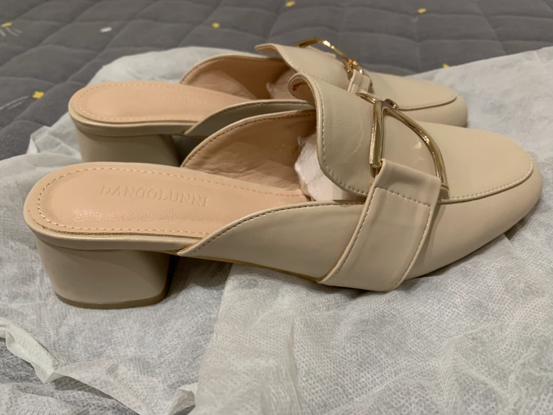 Beige Mule Heels with Gold Buckle - photo 3