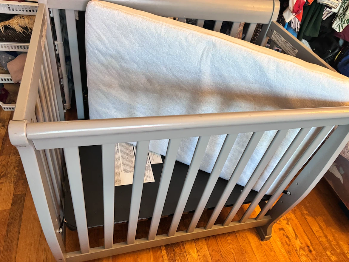 Baby mini Crib +  Mattress - photo 2