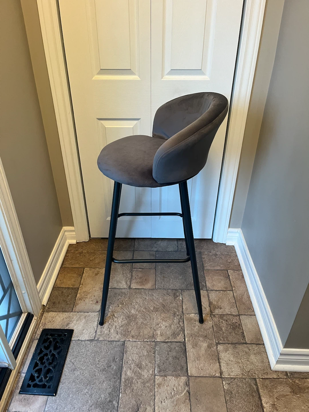 Set of 4 BRAND NEW Grey Bar Stools - photo 3