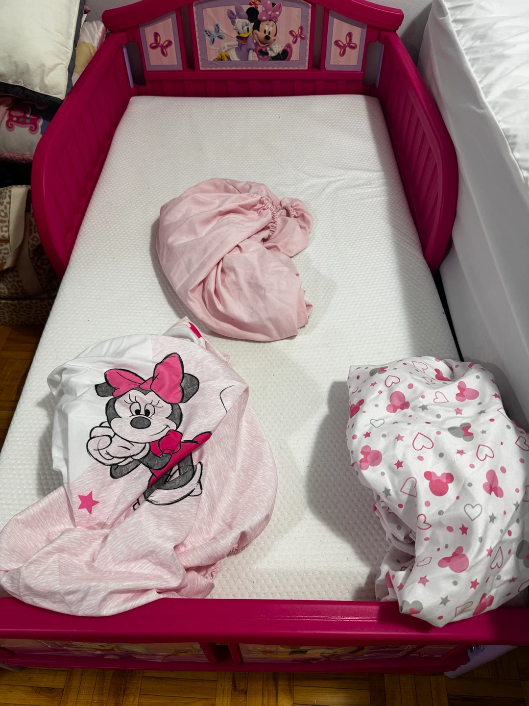 Minnie Mouse Toddler Bed - photo 2