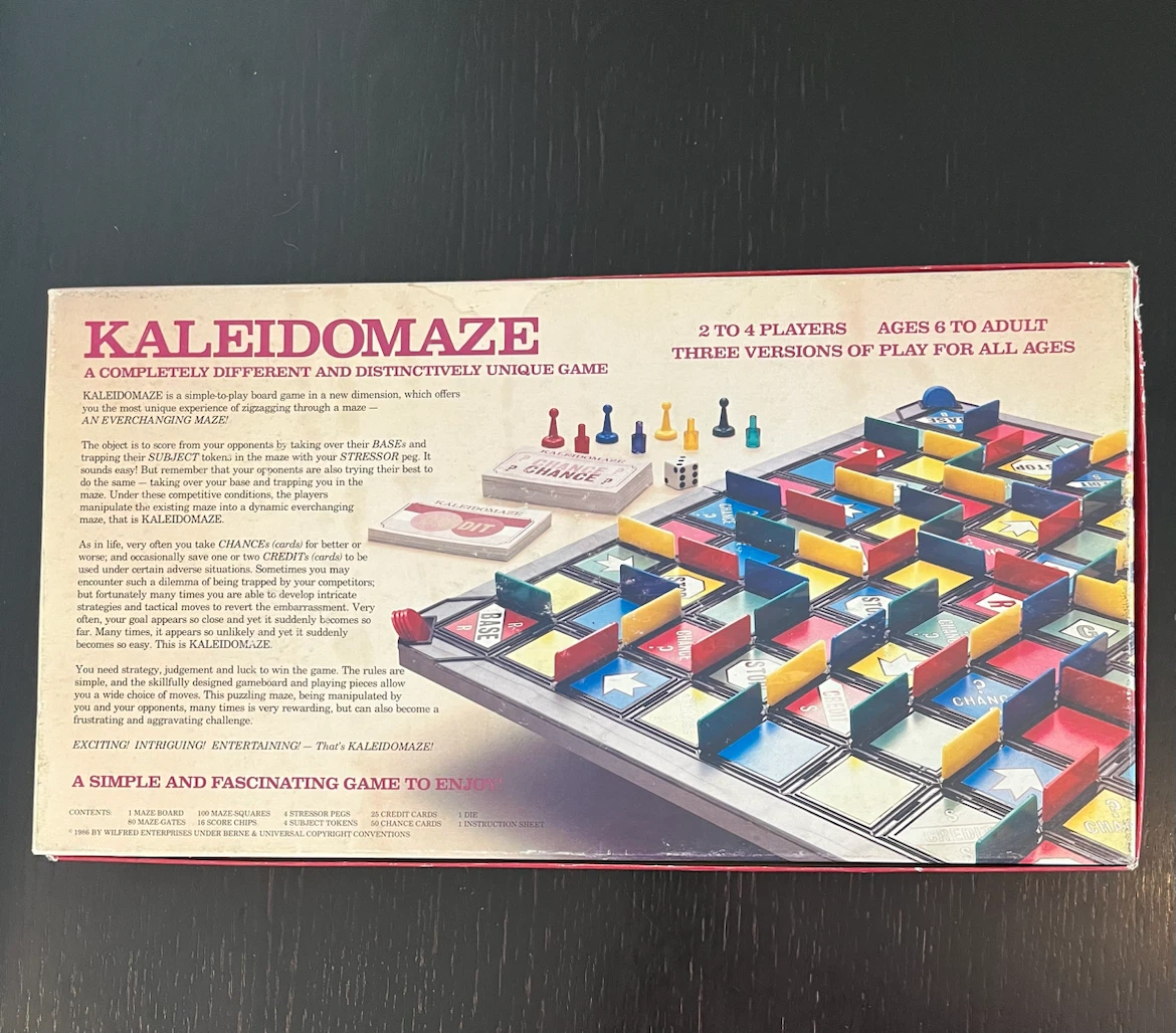 Kaleidomaze The Everchanging Maze Game of Strategy Board Game - photo 2