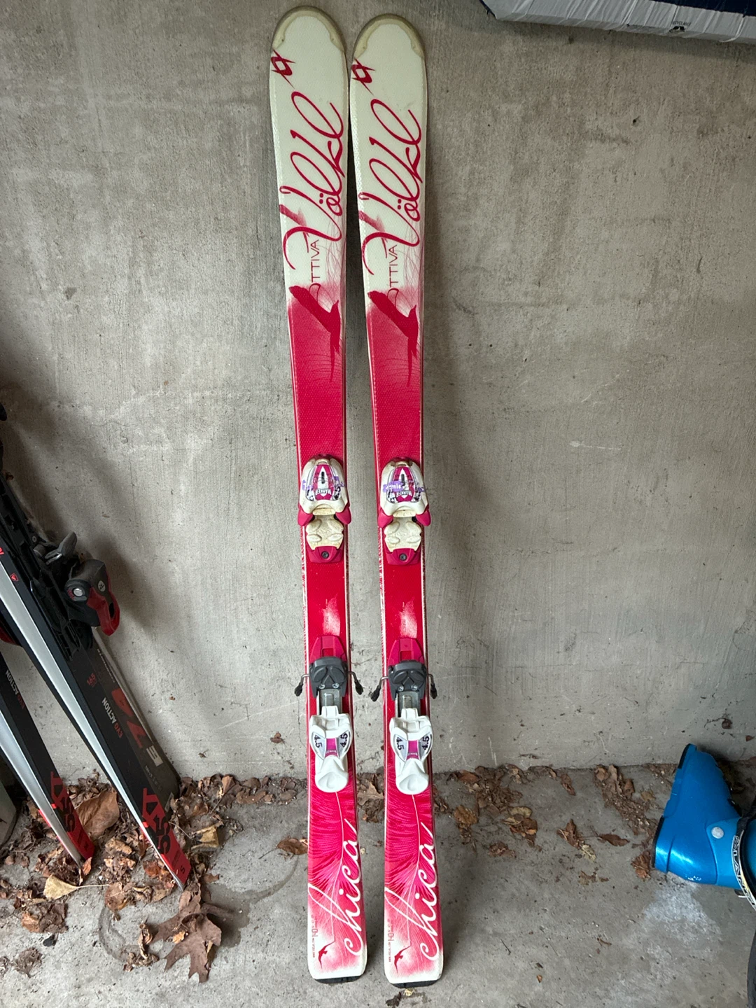 Völkl Chica Downhill Skis