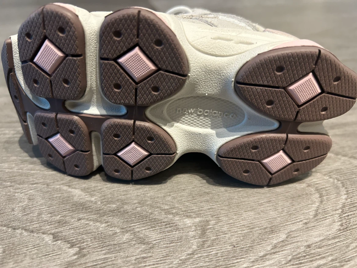 BRAND NEW - New Balance Running Shoes - photo 5