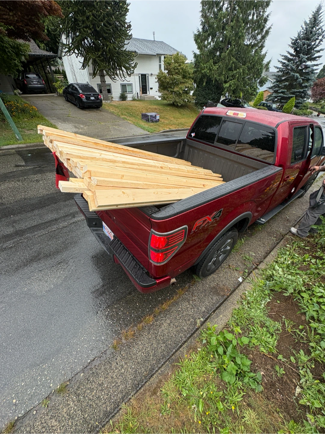 Junk removal and small deliveries - photo 2