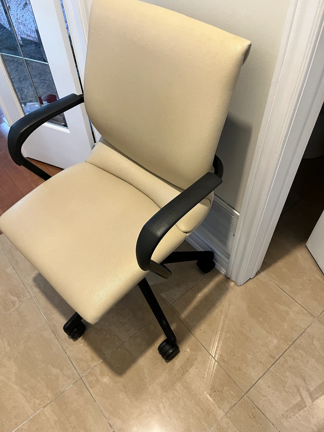 Office Chair - photo 3