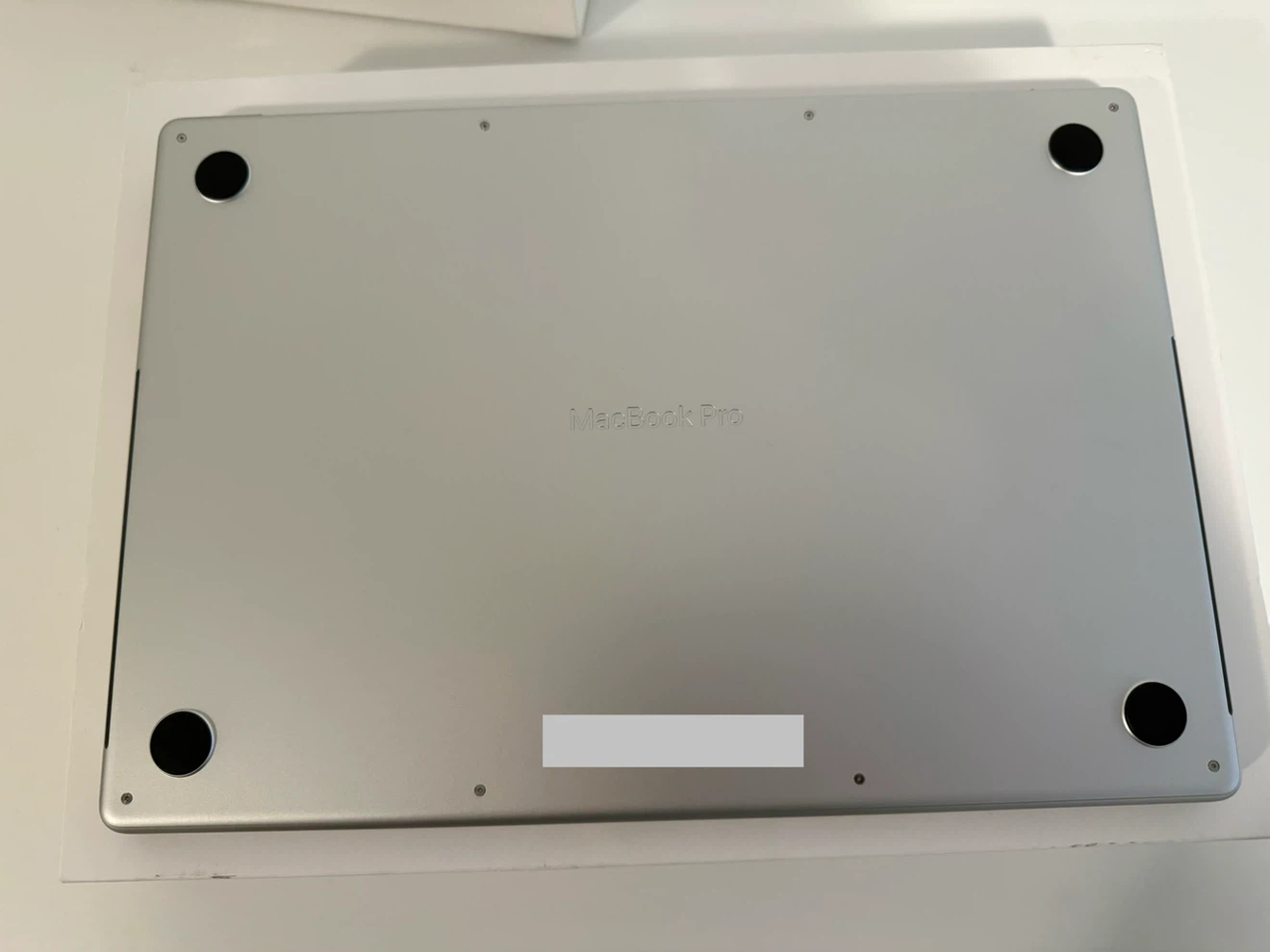 Apple MacBook Pro 16-inch M5 Max 64GB Ram 2TB SSD (Apple Care +) - photo 3