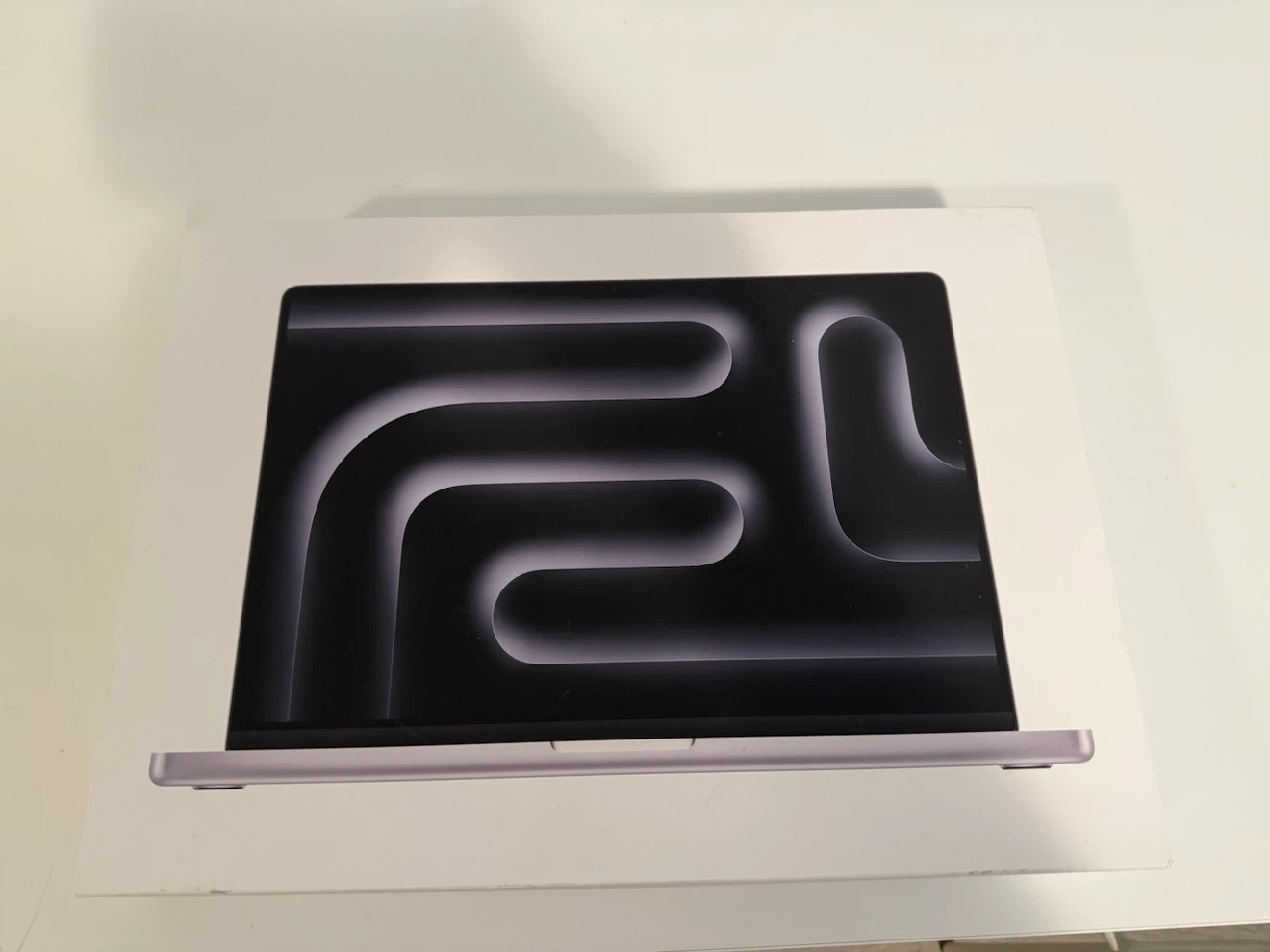 Apple MacBook Pro 16-inch M5 Max 64GB Ram 2TB SSD (Apple Care +) - photo 4