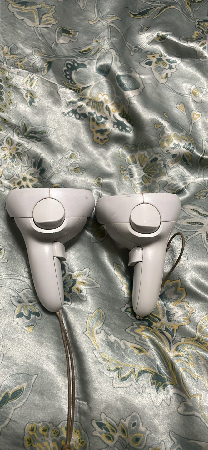 Oculus Quest 2 - photo 4