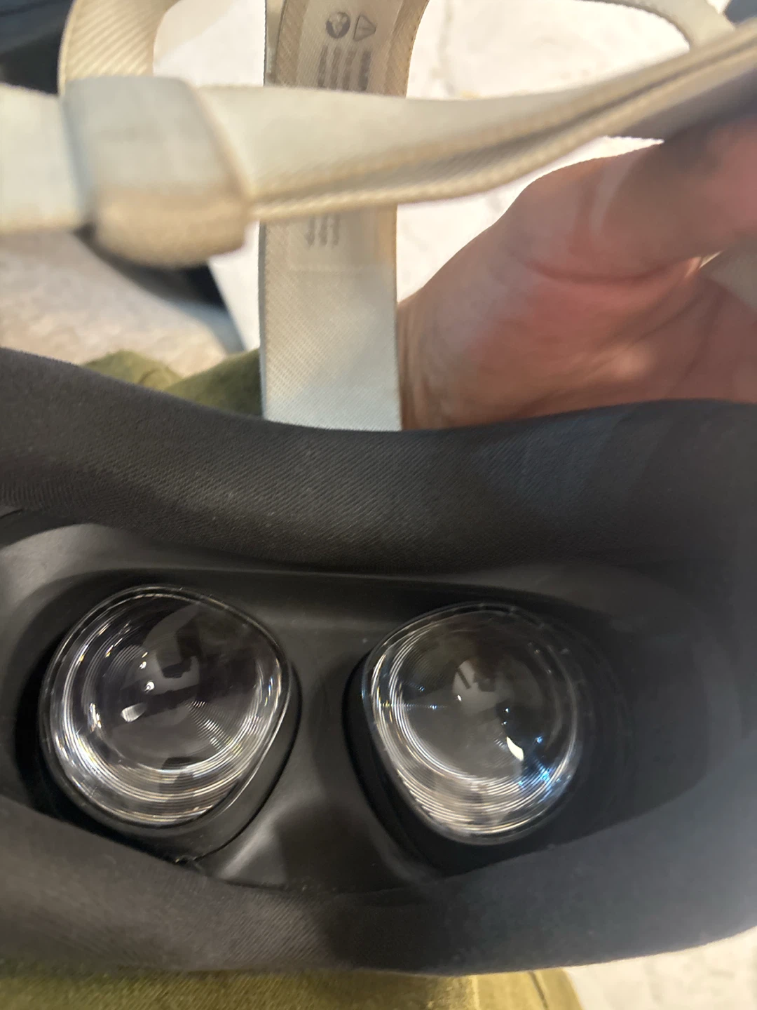 Meta Quest 3s Virtual Reality Headset - photo 3