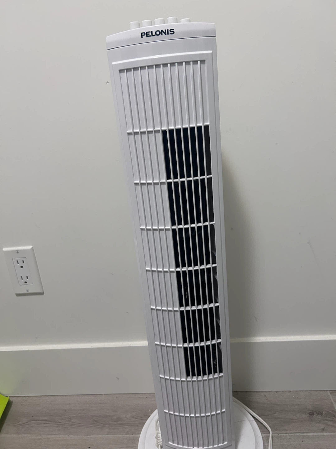 Pelonis White Tower Fan