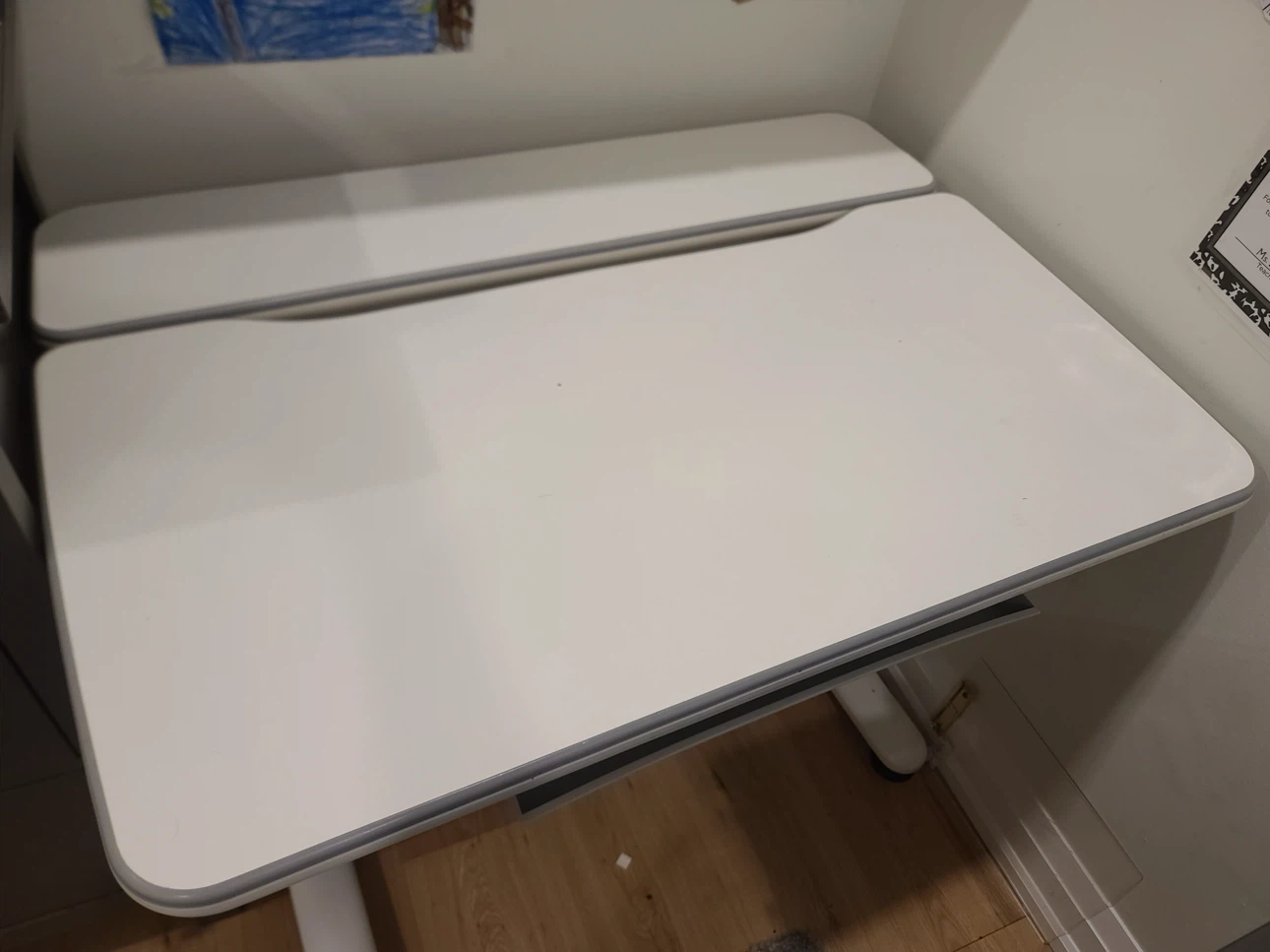 Adjustable White Desk for Kids - photo 2