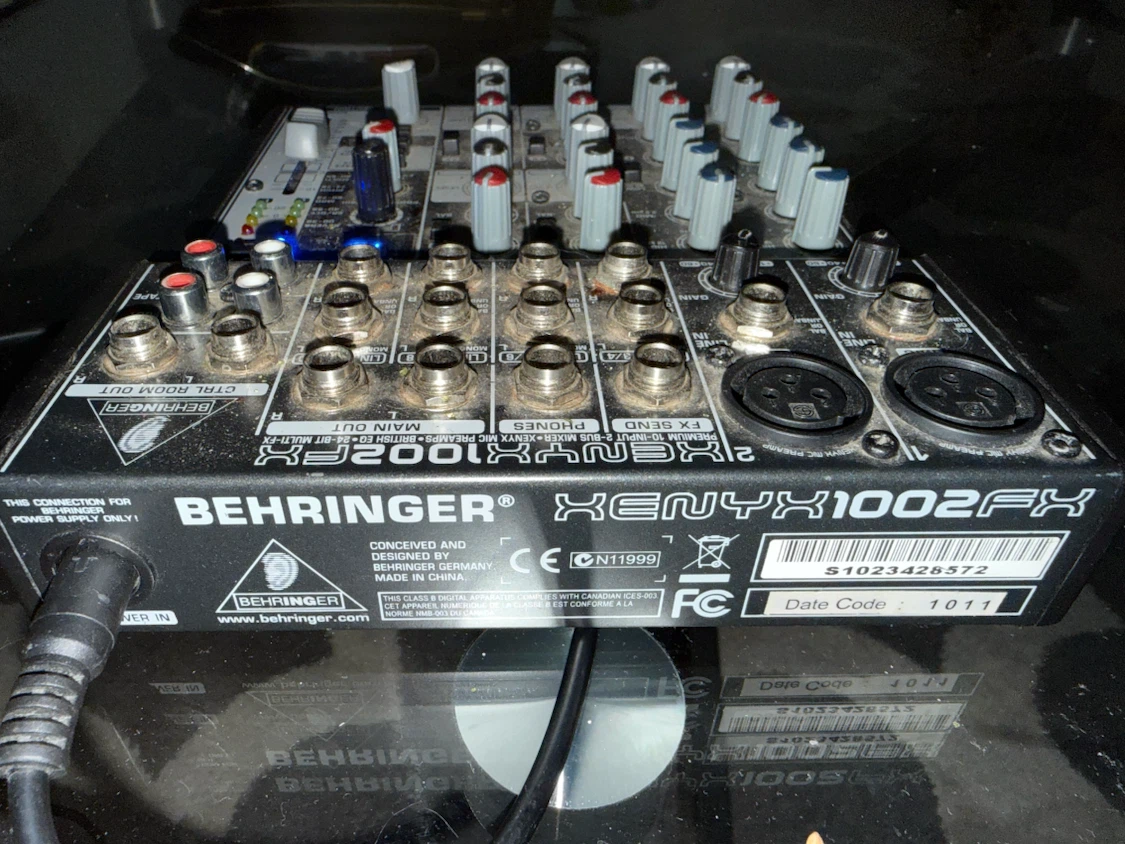 Behringer Xenyx 1002FX Mixer