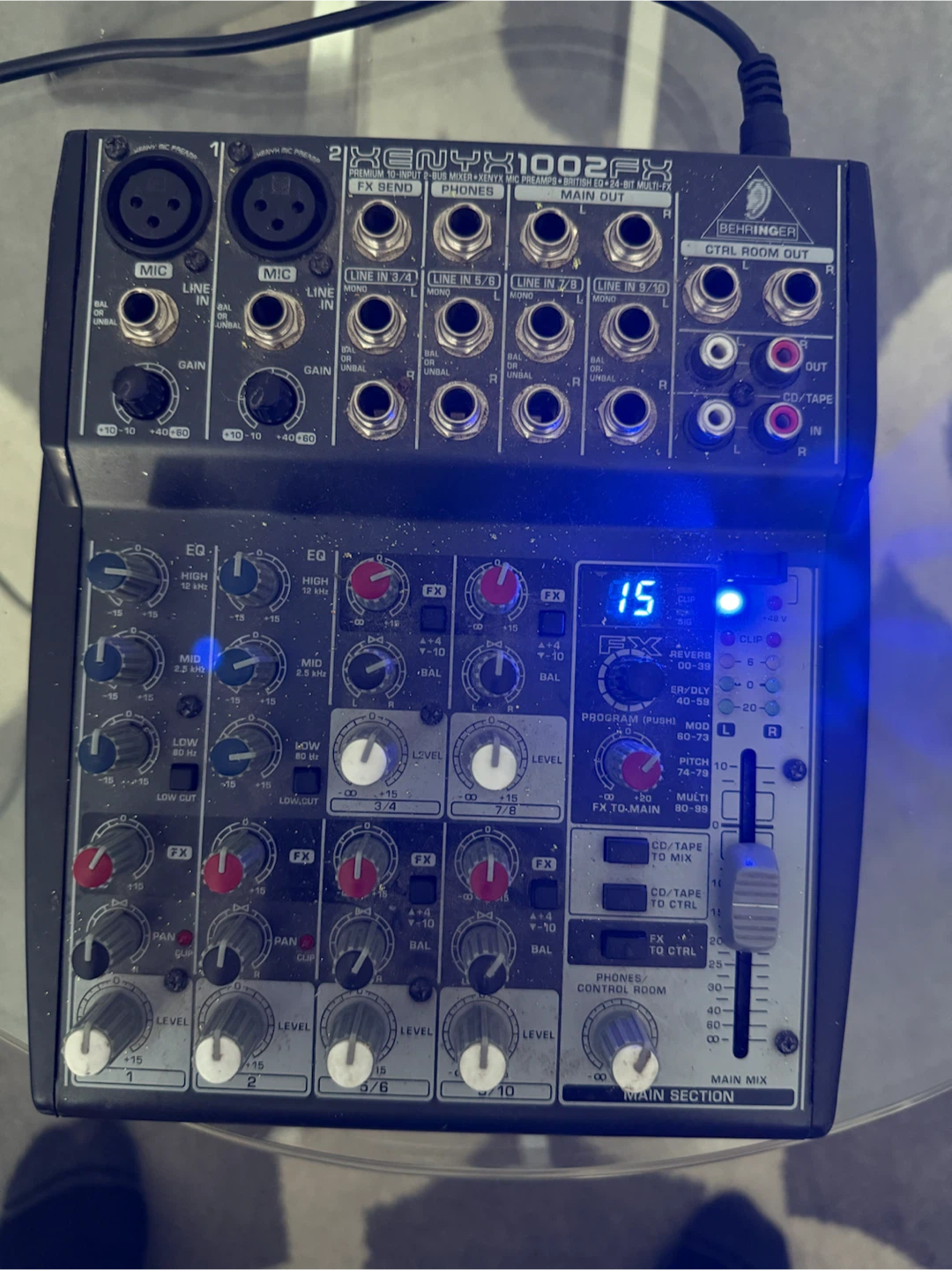 Behringer Xenyx 1002FX Mixer - photo 3