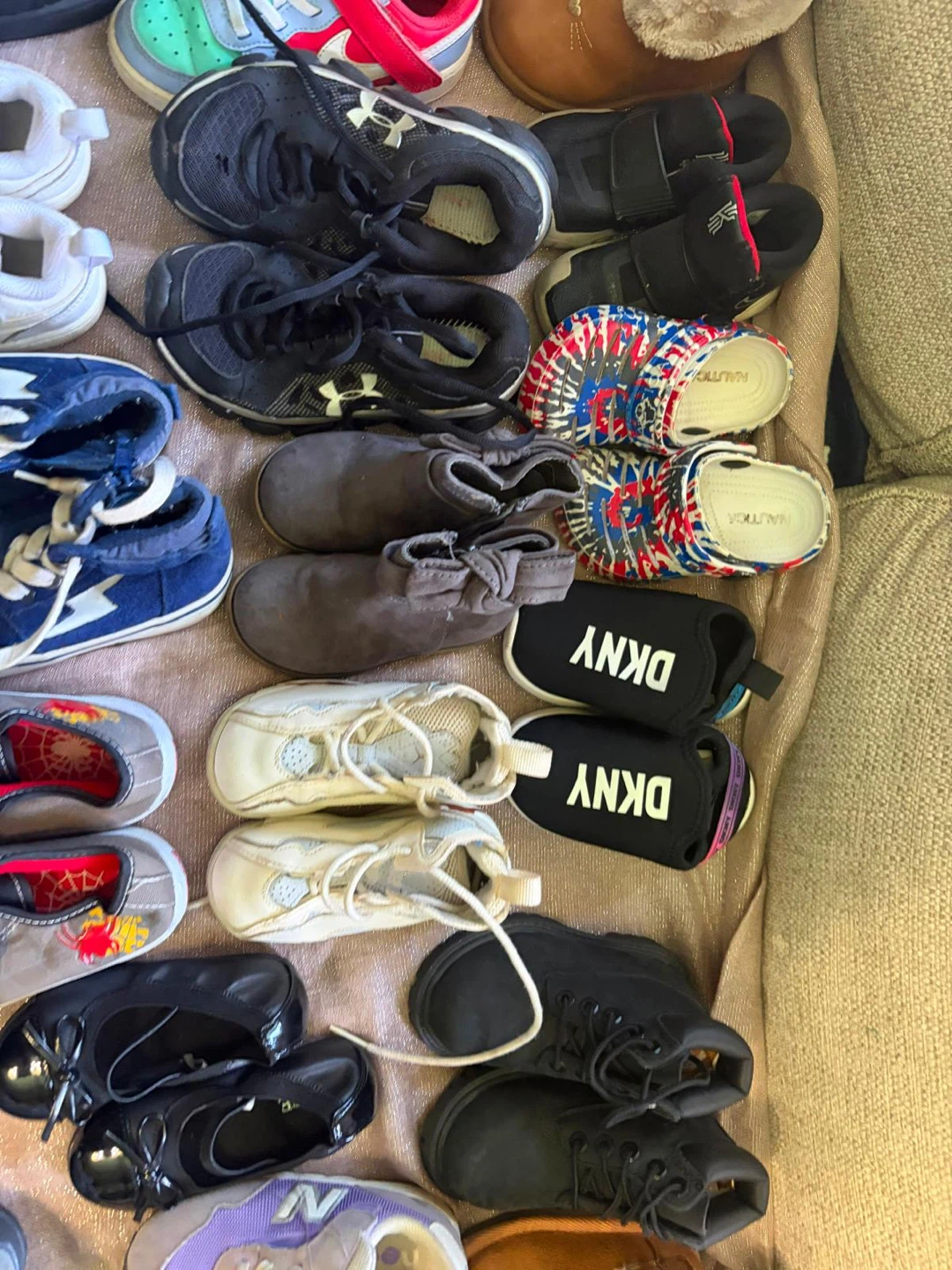 18 pair of shoes for toddlers. - photo 4