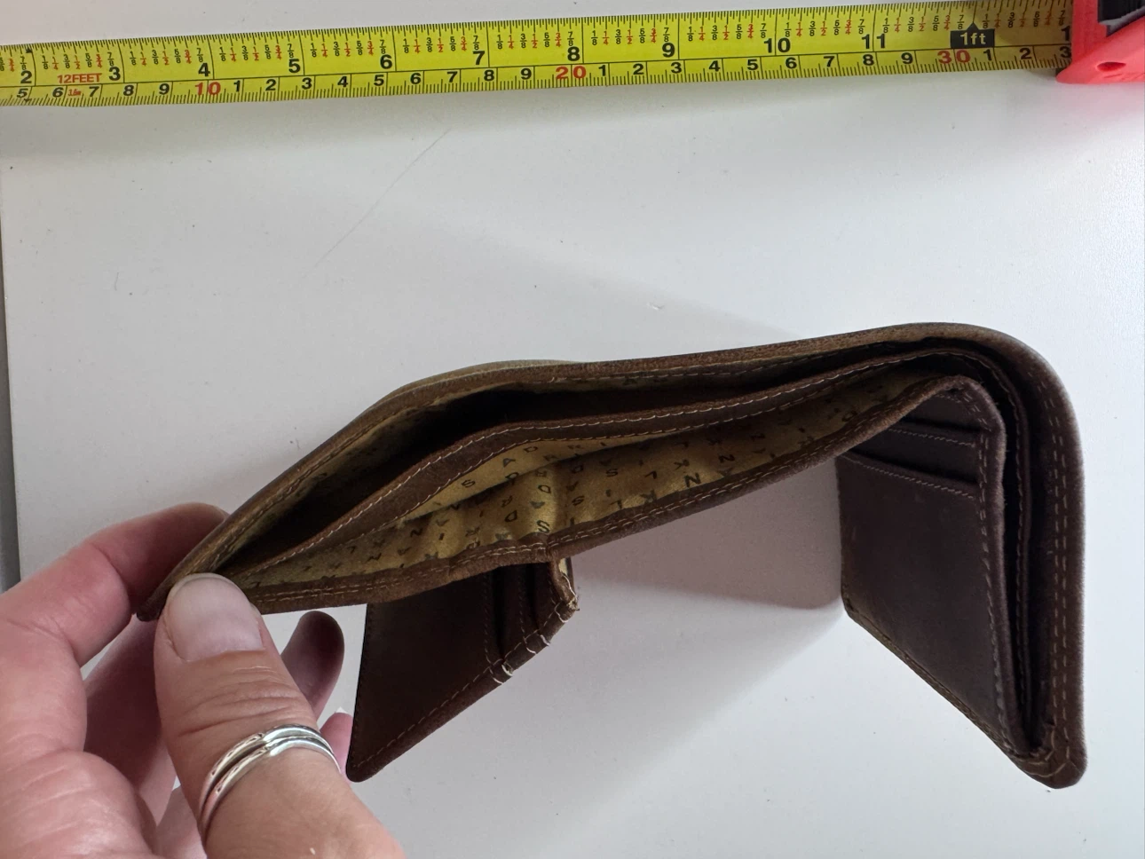 Brown Leather Bifold Wallet - photo 4