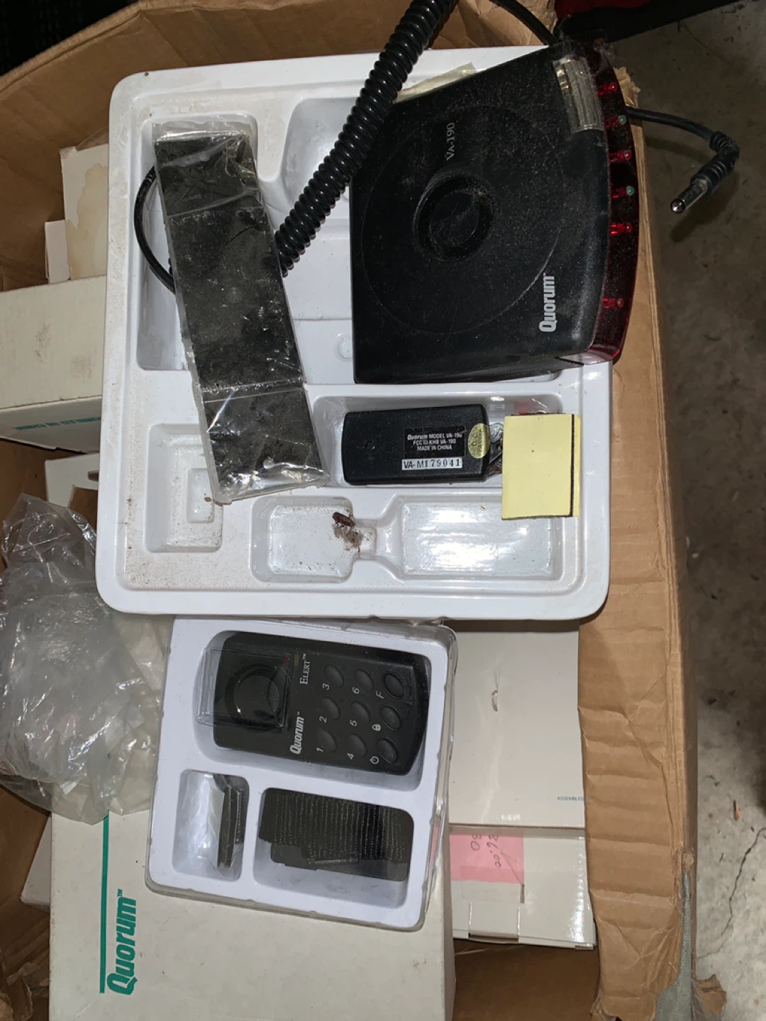 Box of vintage alarm system devices. Quorum - photo 3