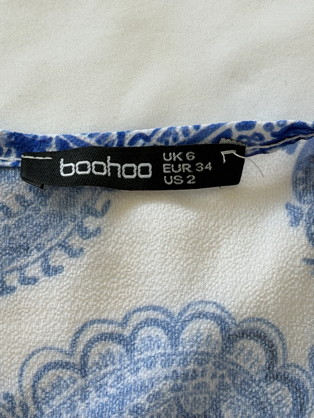 Boohoo Blue and White Paisley Print Midi Dress - photo 2