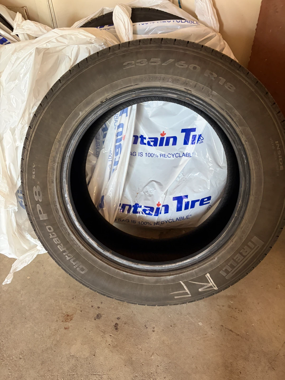 Pirelli Cinturato P8 SUV All Season Tire 235/60 R18 - photo 4