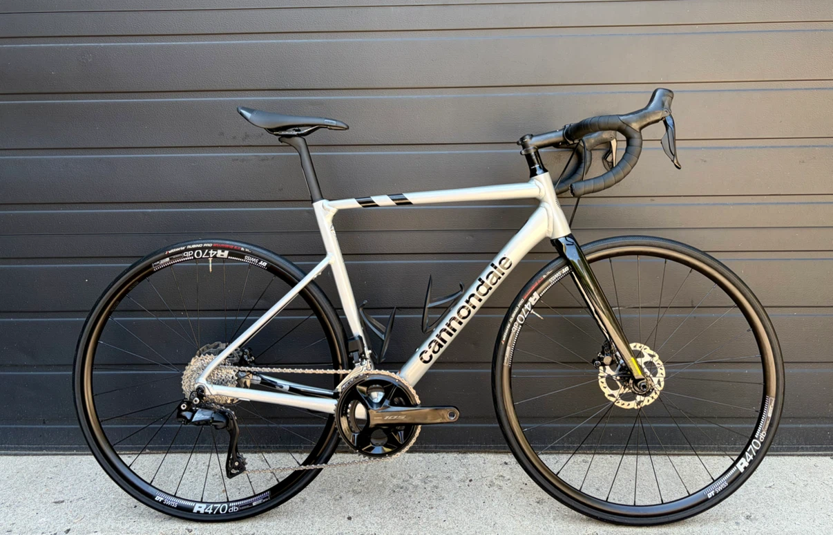 2025 Di2 Cannondale CAAD13 105 Road Bike Electric Shifting