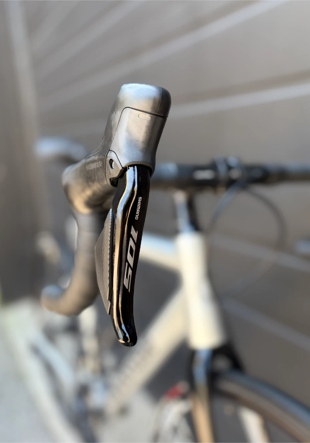 2025 Di2 Cannondale CAAD13 105 Road Bike Electric Shifting - photo 4