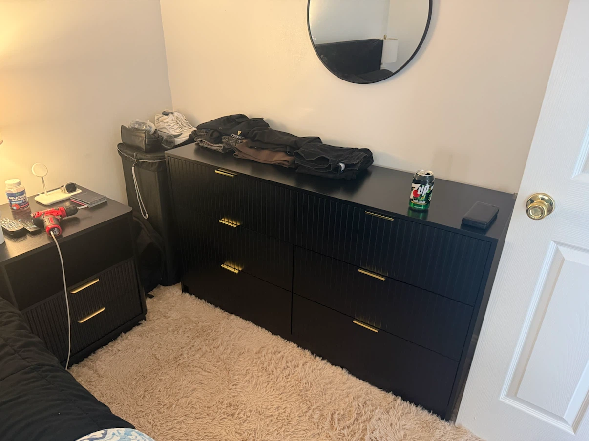 *New in Box* Furniway 6 Drawer Dresser - Black