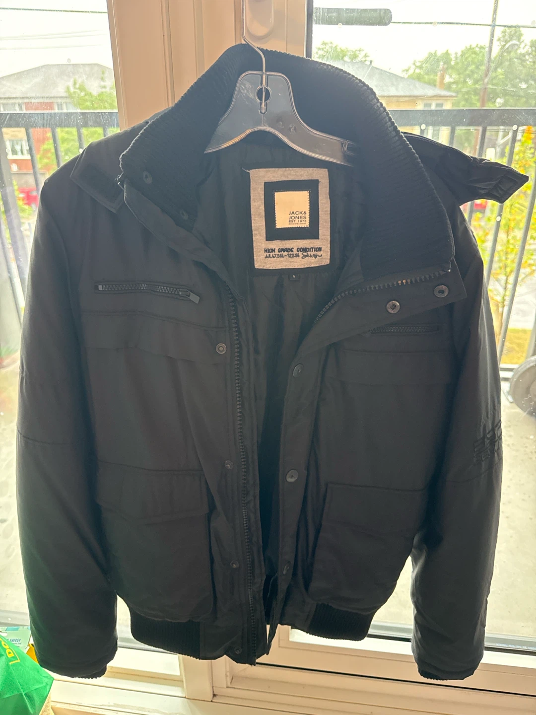 Jack & Jones Black Winter Jacket small