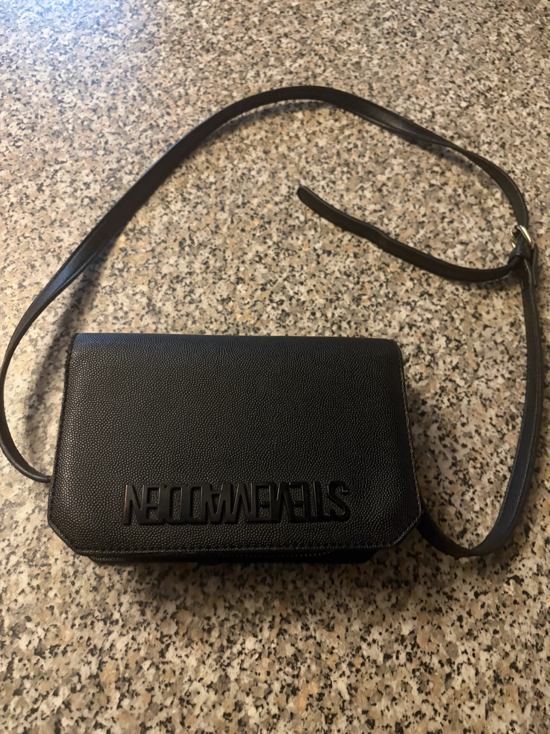 Steve Madden Black Crossbody Wallet