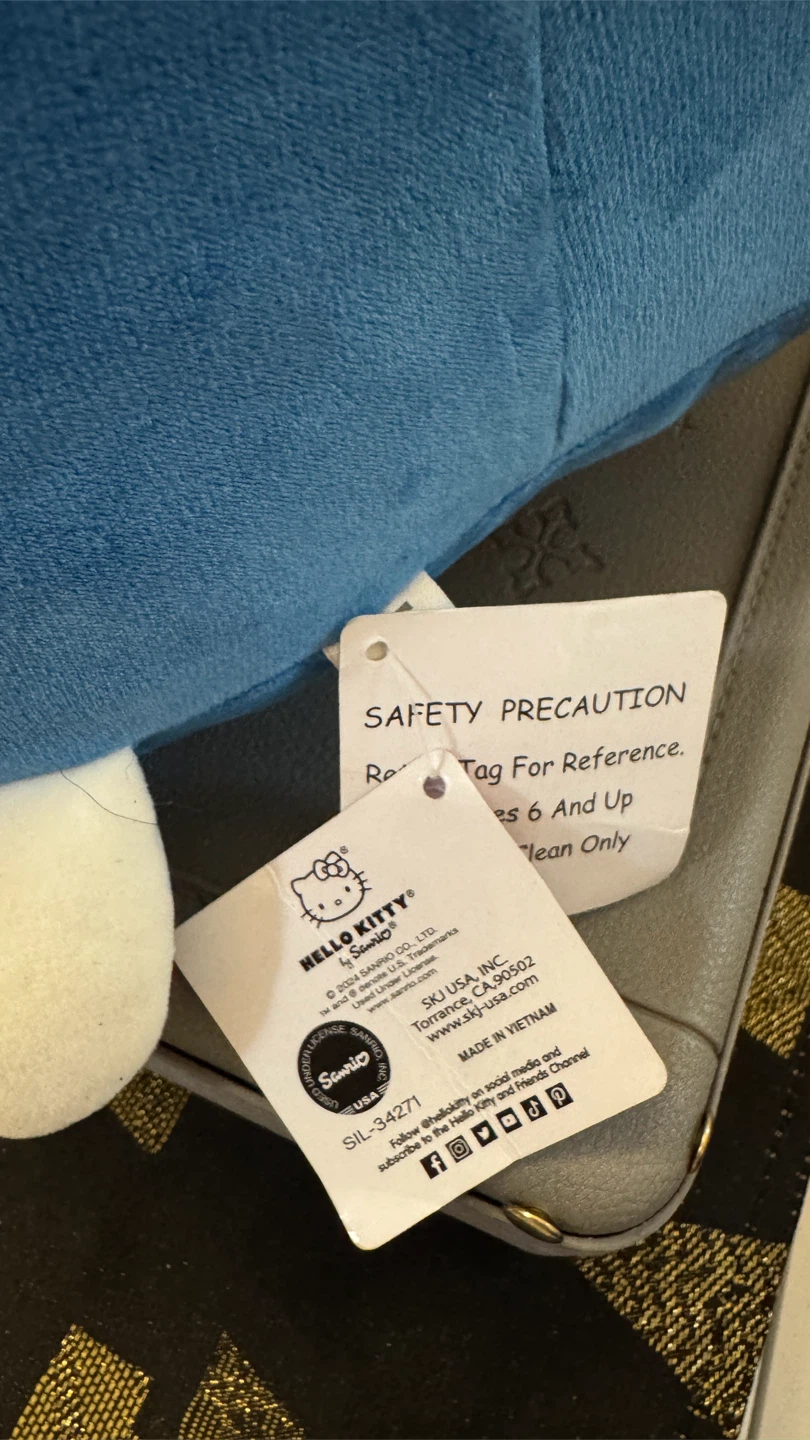 Hello Kitty Plush Pillow - photo 4