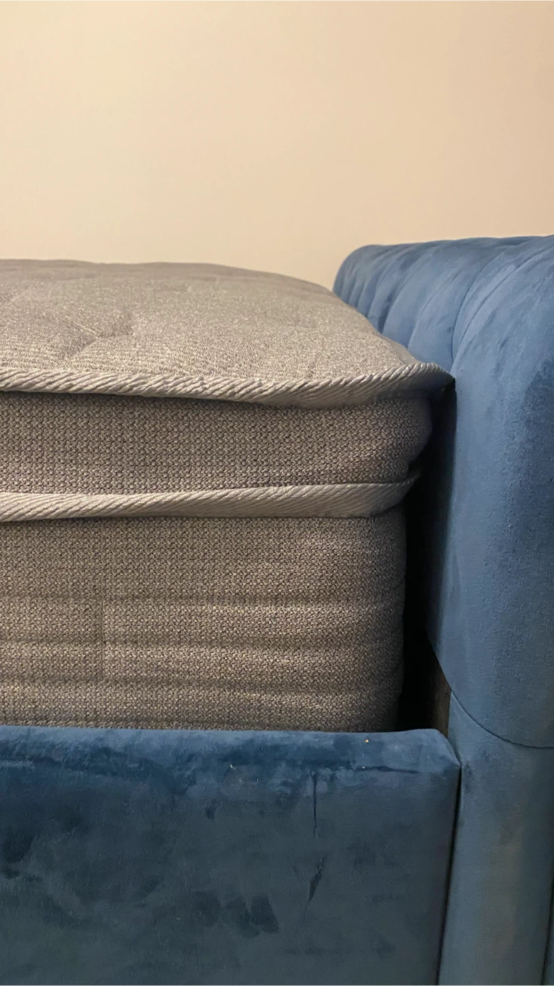 Queen size Mattress - photo 4
