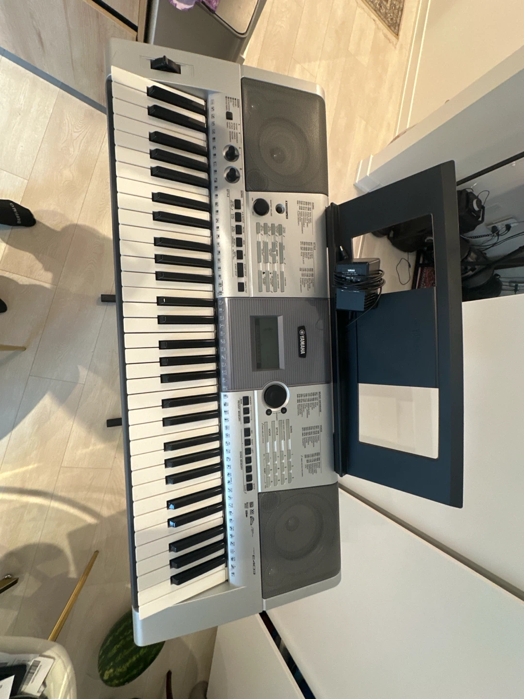 Yamaha PSR-E403 Keyboard