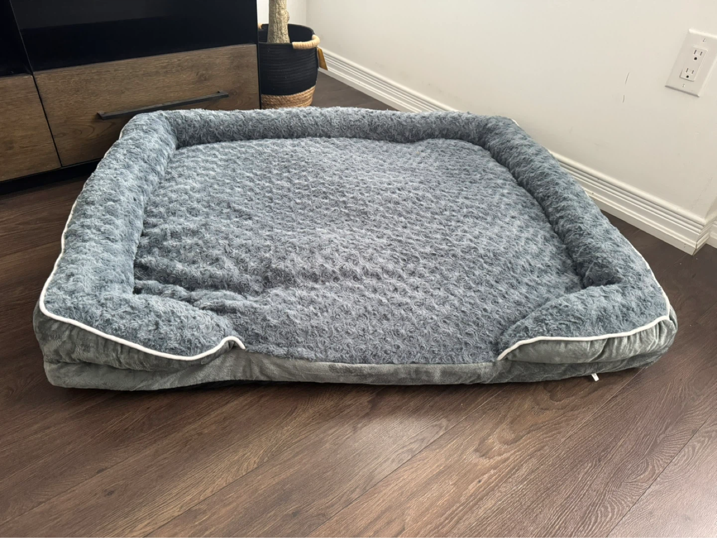 XL Dog Bed - Grey