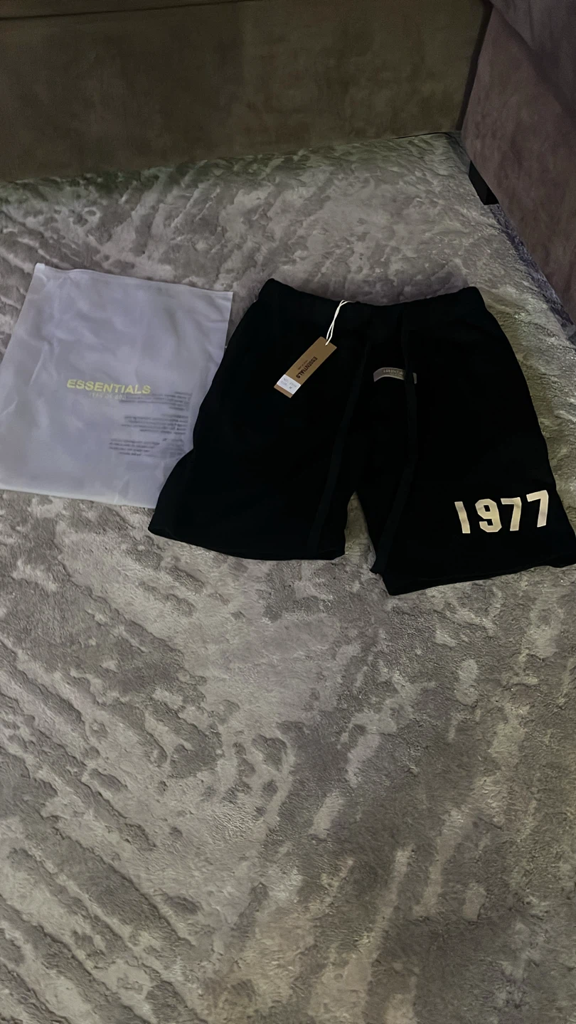 Fear of God Essentials Black 1977 Shorts Size Medium