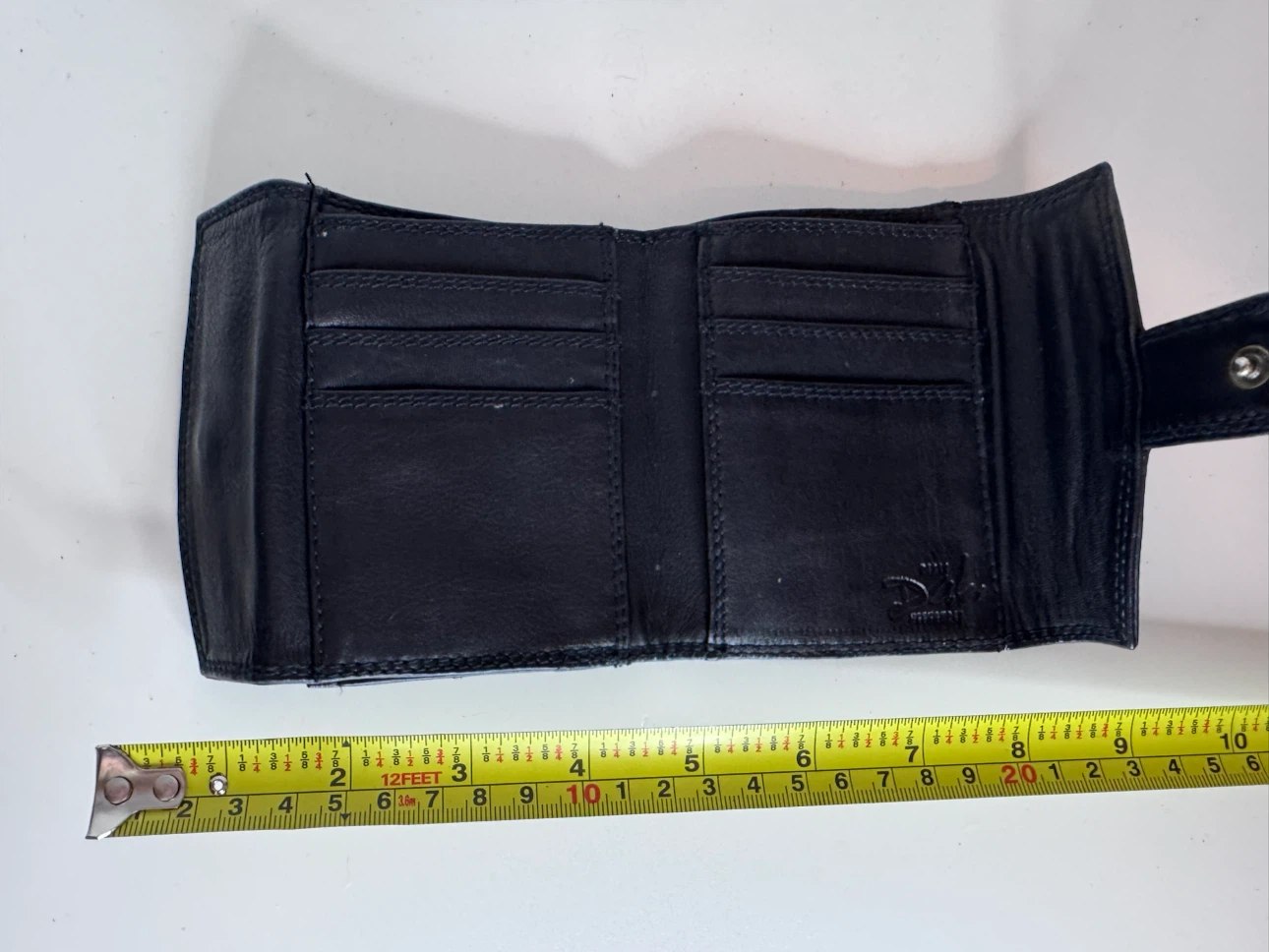 Dakota Black Leather Trifold Wallet - photo 2