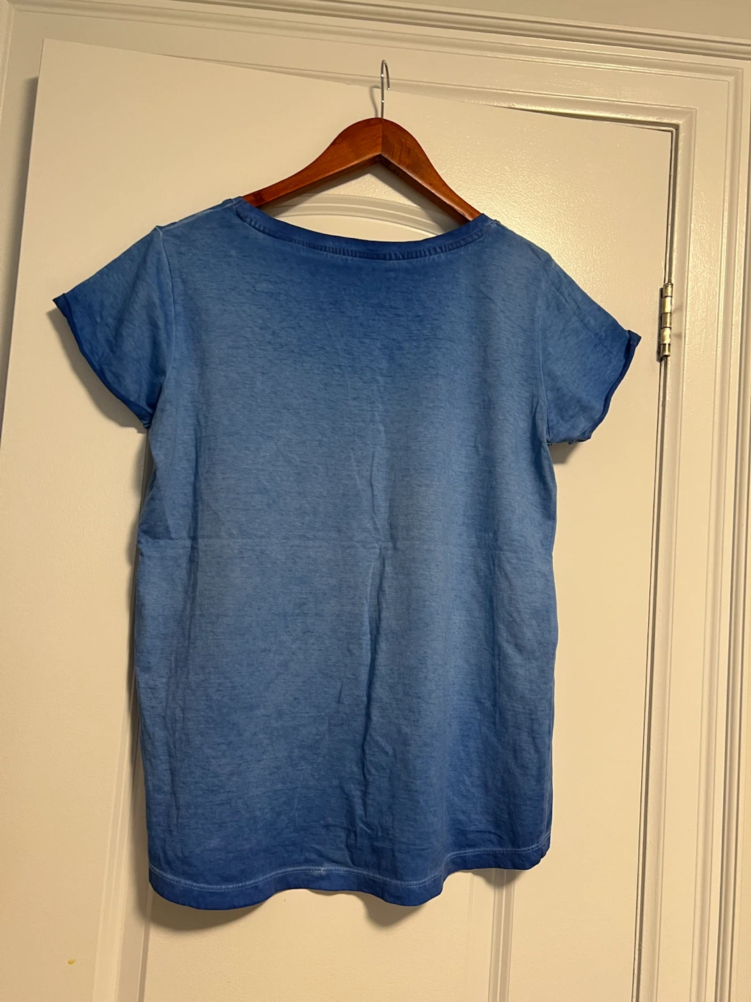 Women’s T-shirt size Medium - photo 2