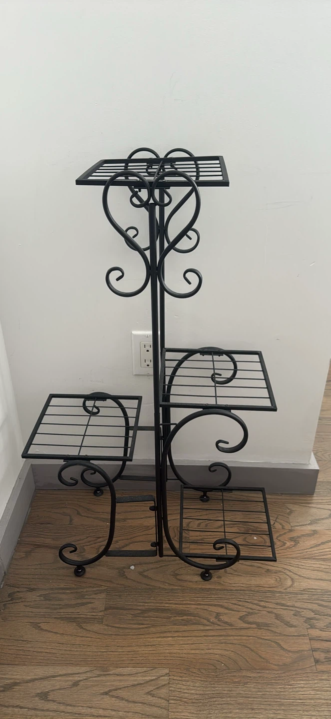 Black Metal Tiered Plant Stand