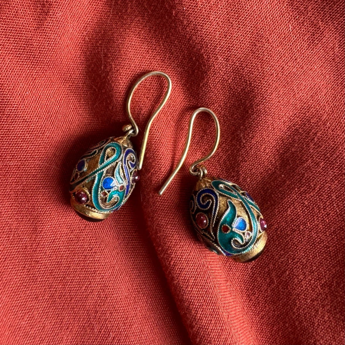 Vintage Enamel Egg Drop Earrings