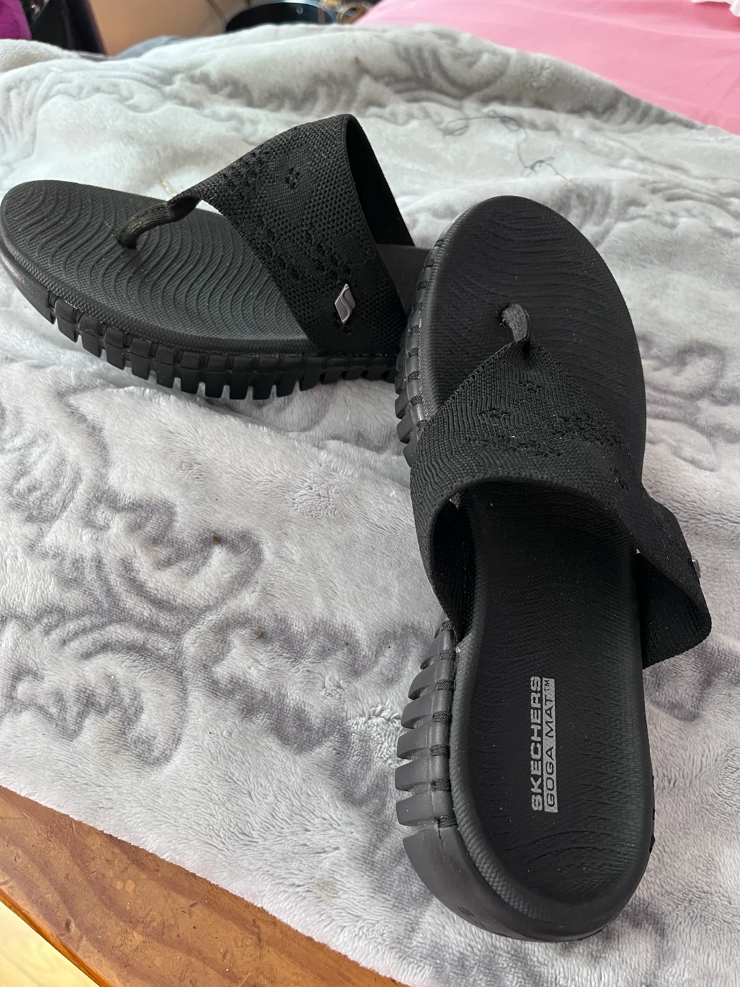 Skechers Goga Mat Flip Flop Sandals