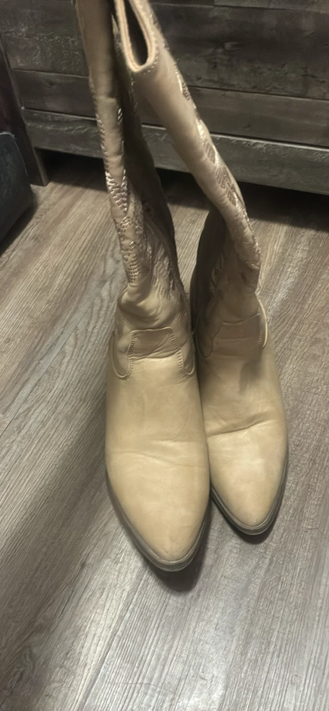 Tan Cowboy Boots - photo 2