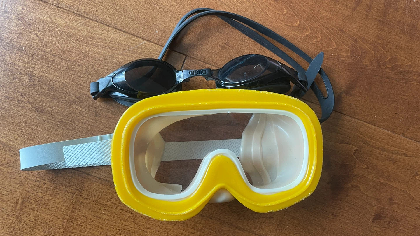 2 Beach Towels (+ FREE snorkel mask and goggles) - photo 2